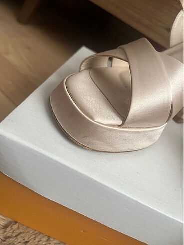 Krem topuklu ayakkabı - Görsel 6