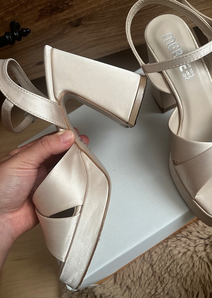 Krem topuklu ayakkabı - Görsel 4