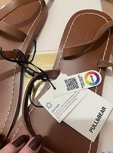 Pull and Bear Sandalet