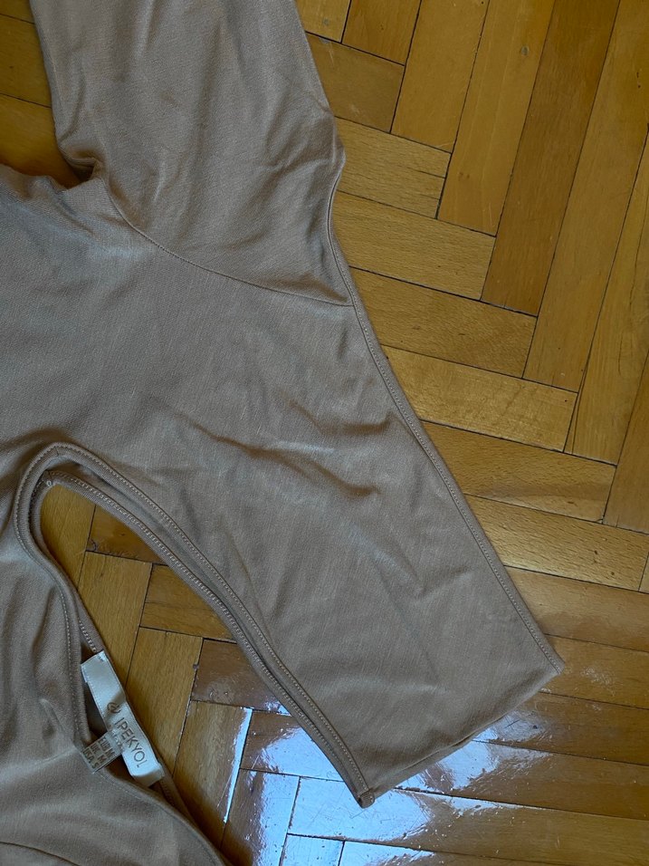 Bej Klasik Balıkçı Yaka Dekolteli  Bluz - Görsel 3