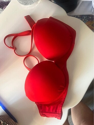 Bikini üstü