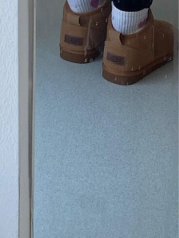 Ugg bot