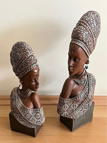 Afrika kızı biblo