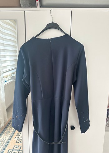 Kemerli Lacivert Uzun Kollu Abiye Elbise - Görsel 3