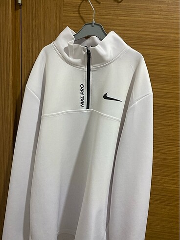 l Beden Sweatshirt