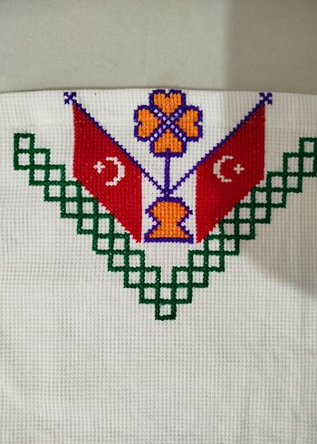 Türk bayraklı etamin işleme dantelli - Görsel 4