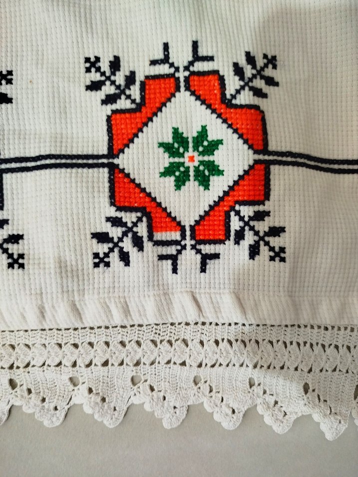 Türk bayraklı etamin işleme dantelli - Görsel 3