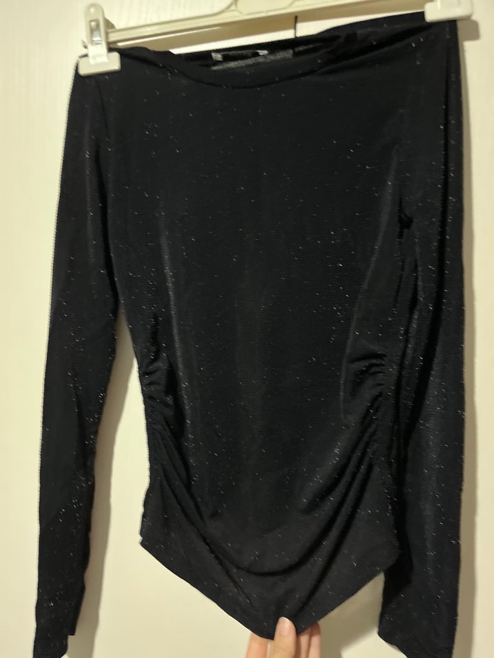 Siyah Drapeli Uzun Kollu Bluz - Görsel 3