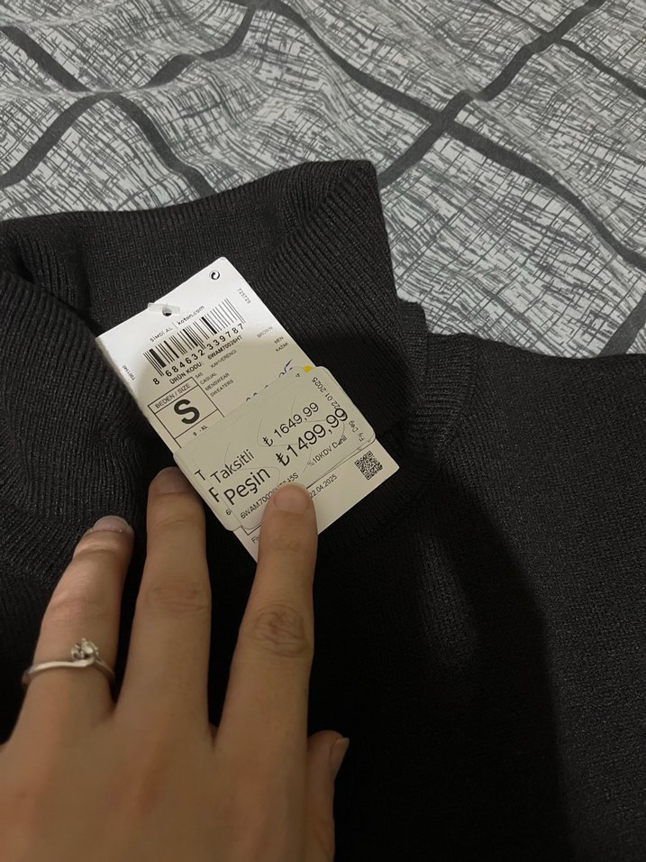 Erkek Siyah Boğazlı İnce Triko Kazak - Görsel 3