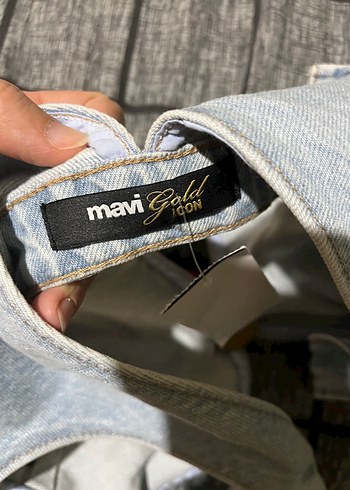 Düğmeli V Yaka Mavi Denim Kadın Yelek - Görsel 6