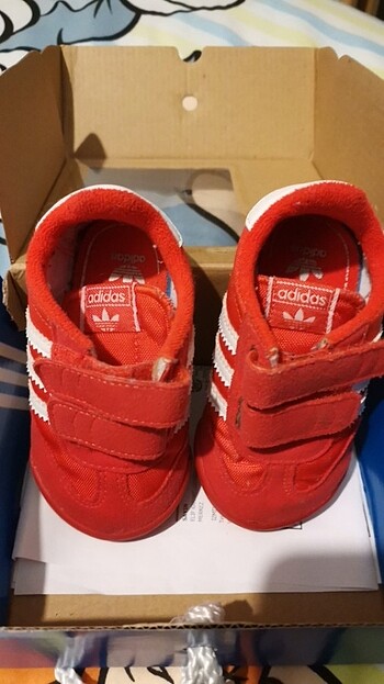 20 Beden kırmızı Renk Adidas 20 numara cocuk ilkadım ayakkabısı 