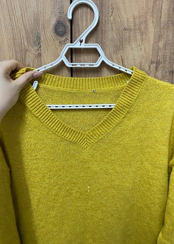 Sarı V Yaka Kadın Triko Kazak - Görsel 2