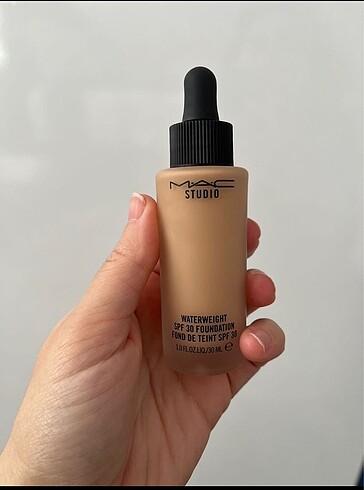 Mac fondöten NC30