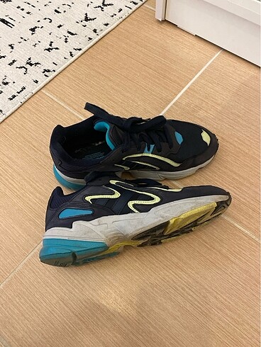 38 Beden Adidas spor ayakkabı
