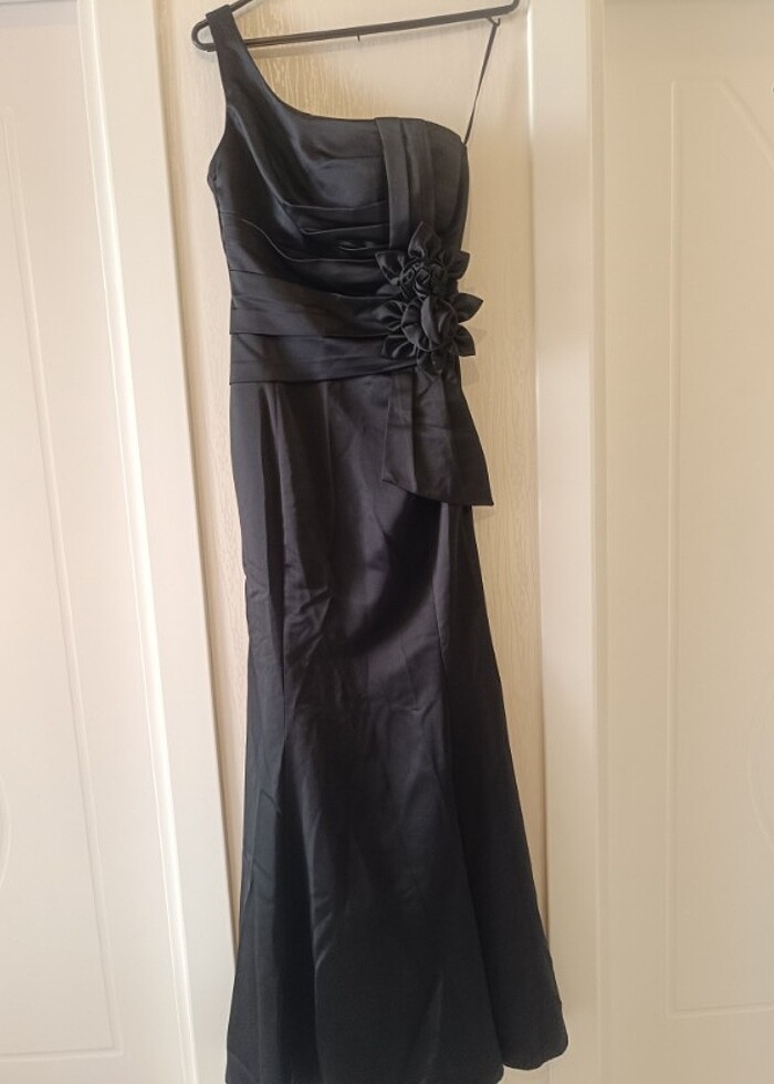 Tel kol balık model gece elbisesi - Görsel 3