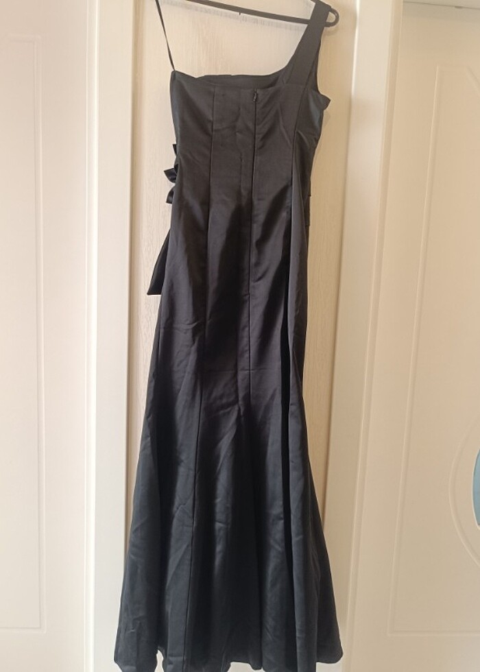 Tel kol balık model gece elbisesi - Görsel 5