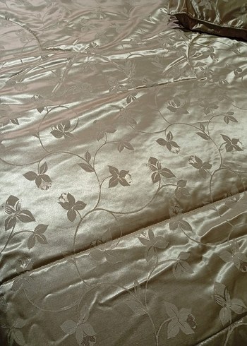 Parlak Haki Yatak Örtüsü - Görsel 3