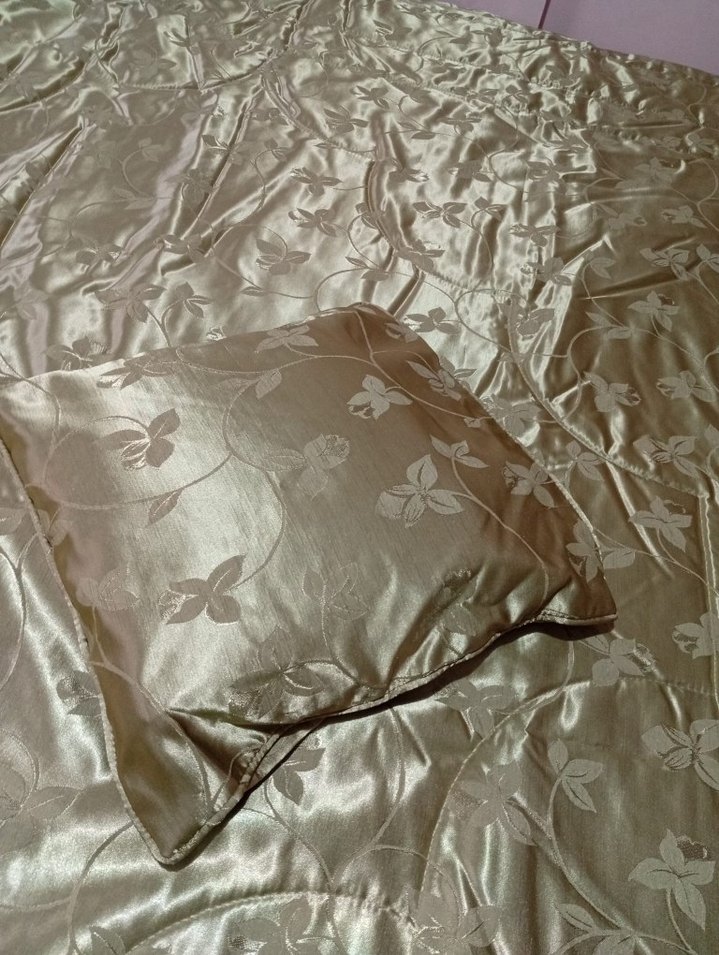 Parlak Haki Yatak Örtüsü - Görsel 5