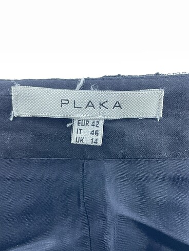 42 Beden siyah Renk Defacto Mini Etek %70 İndirimli.