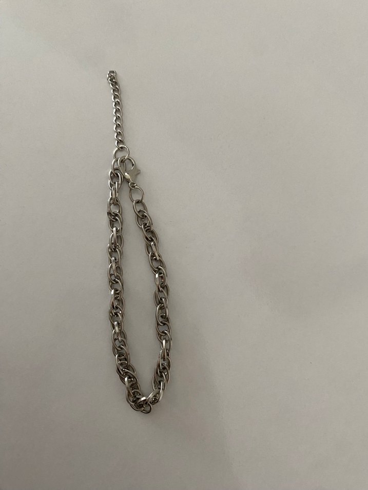 Gri Zincir Detaylı Kadın El Zinciri - Görsel 2