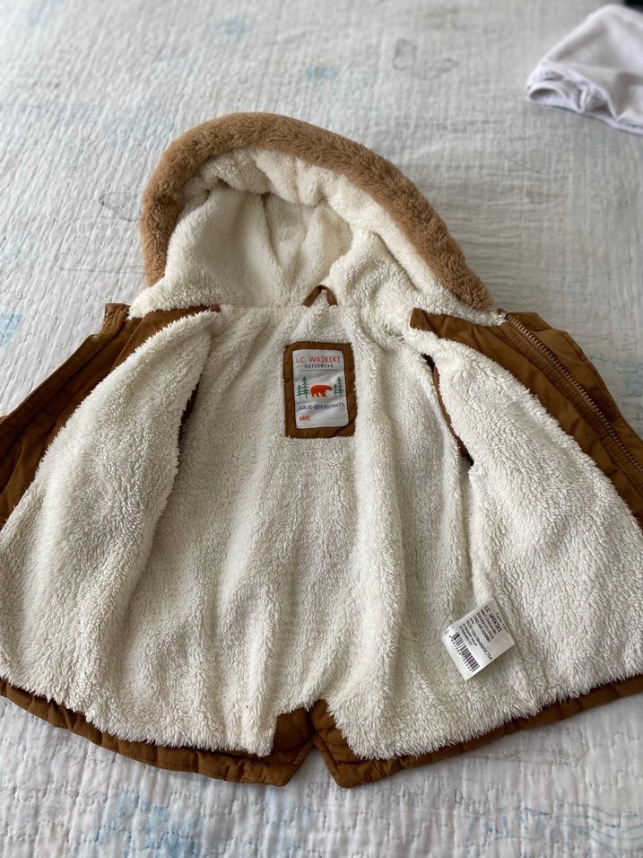 Kürklü Kapüşonlu Erkek Çocuk Kahverengi Mont - Görsel 3