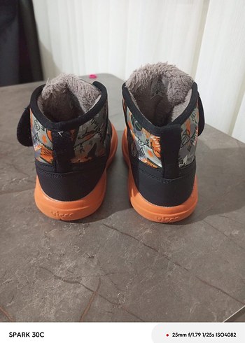 Turuncu Baskılı Erkek Çocuk Botu Velcro - Görsel 3