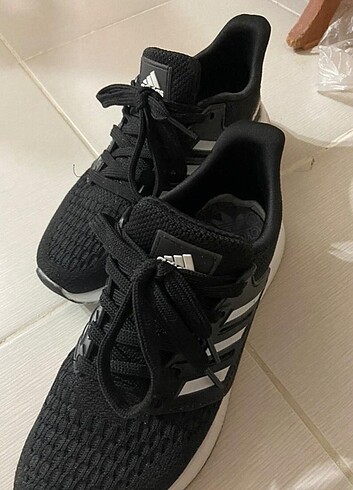 37 Beden siyah Renk Adidas siyah spor ayakkabı 