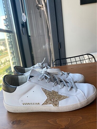 Golden goose