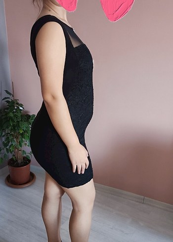 Diğer Siyah Dantelli V Yakalı Mini Elbise