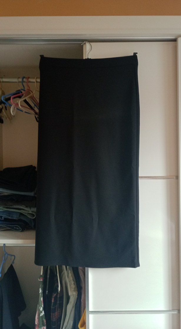 Siyah Uzun Kadın Etek Yırtmaçlı hiç kullanılmamış - Görsel 2