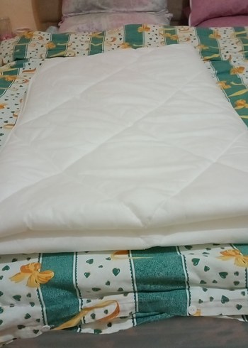 Beyaz Düz yatak koruyucusu ve alez eni 49 cm boyu 183 cm - Görsel 4