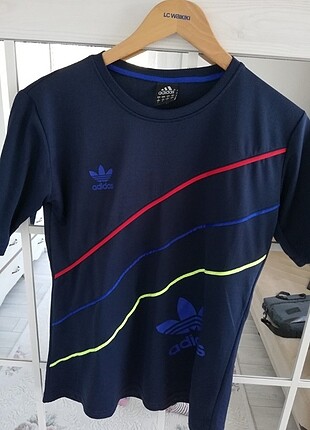 L beden Adidas t Shirt 