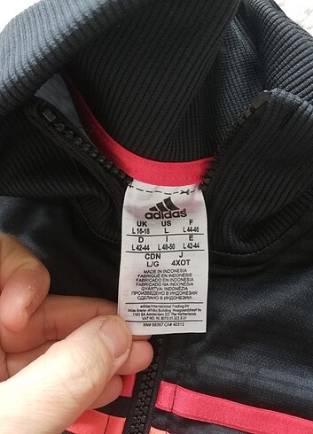 l Beden Adidas hırka ceket nerdeyse hiç kullanılmadı orjinal