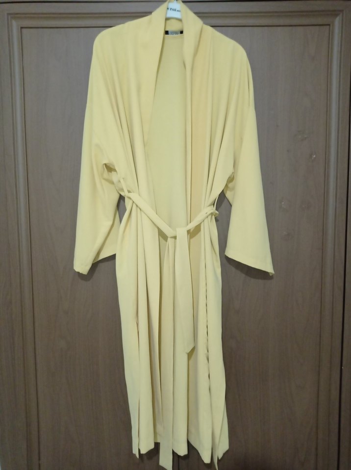 Sarı Uzun Rahat Kesim Kadın Sabahlık - Görsel 2