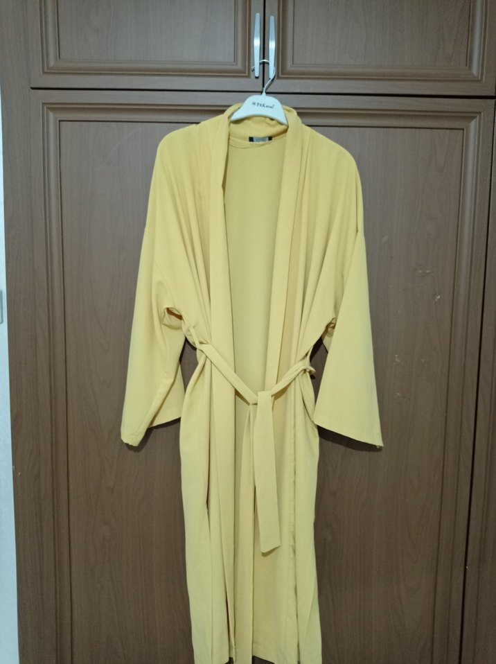 Sarı Uzun Rahat Kesim Kadın Sabahlık - Görsel 4