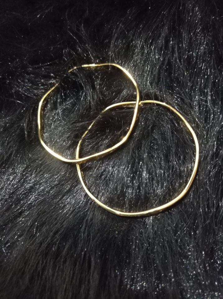 Altın Renk Parlak Yılan Desenli Kürklü Kadın Kulak Kelepçesi - Görsel 2