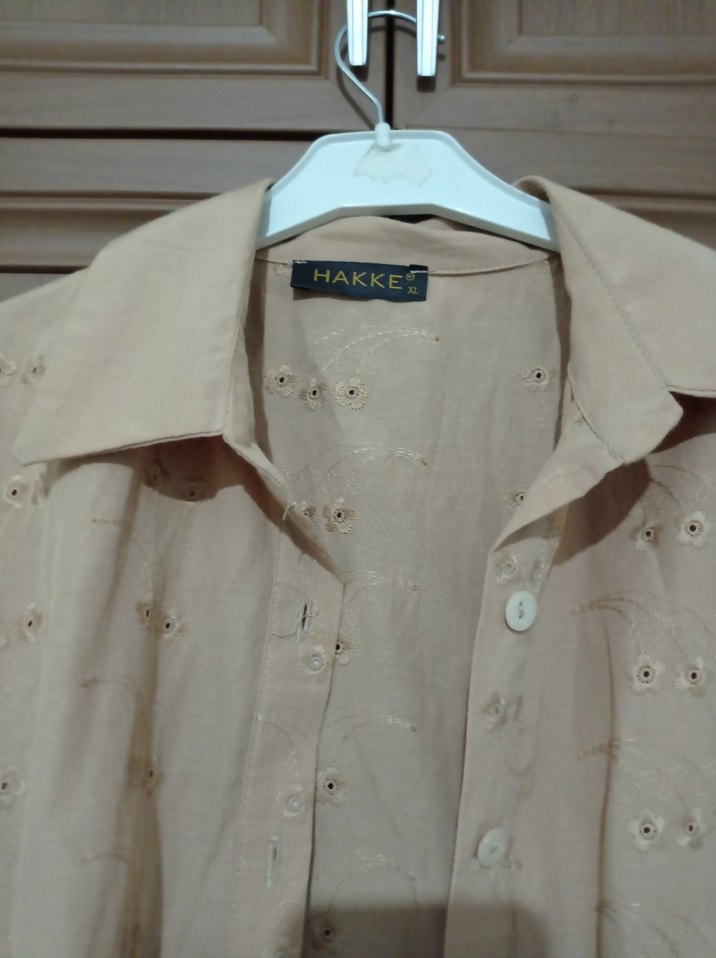 Bej Düğmeli Uzun Kollu Keten Gömlek - Görsel 4