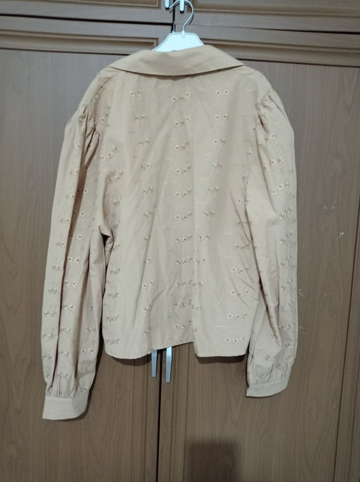 Bej Düğmeli Uzun Kollu Keten Gömlek - Görsel 5