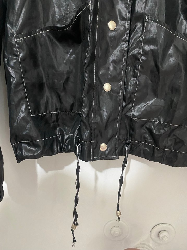 Düğmeli Siyah Deri Kadın Ceket - Görsel 4