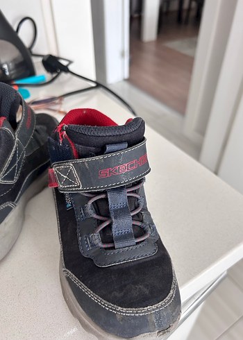 28 Beden lacivert Renk Kusuru yok orjinal skechers(2024 yılında) alındı