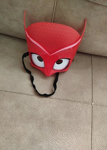 Kırmızı Renkli Çocuk Maskesi