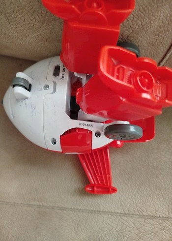 Renkli Kırmızı Aksiyon Figürü - Görsel 5