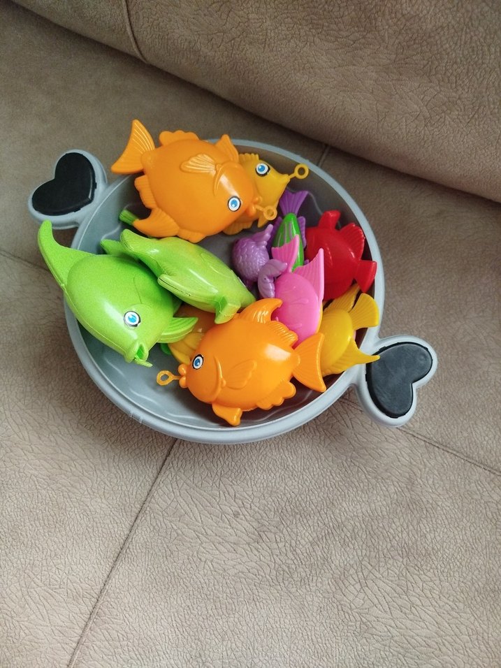 Renkli Plastik Balık Oyuncak Seti - Görsel 3