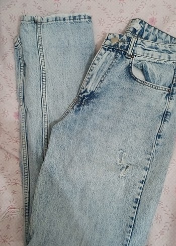Kadın yırtık model jean - Görsel 4