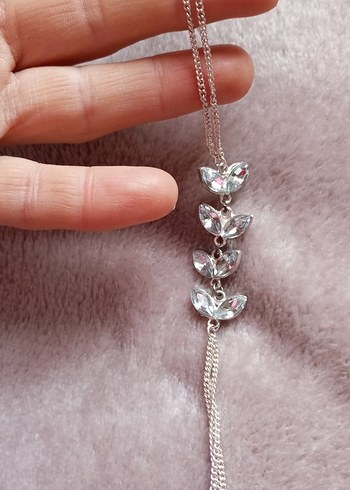 Zincir Detaylı İşlemeli gümüş renkli kolye - Görsel 2