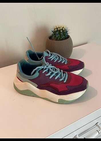 Bershka spor ayakkabı 