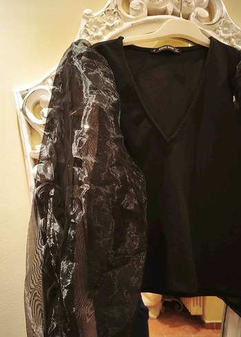 Siyah kolları tül V Yaka Gotik Bluz - Görsel 2