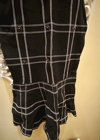 Düğmeli Siyah İşlemeli çelik kumaş balık model elbise - Görsel 4