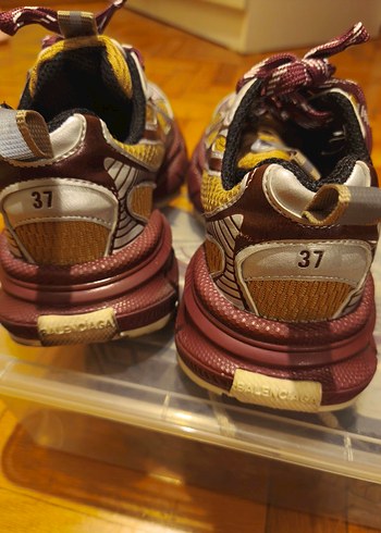 37 Beden balenciaga sneaker