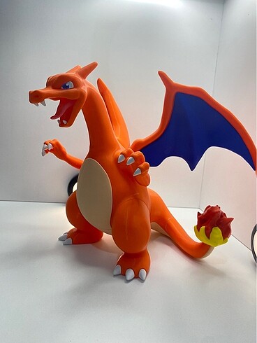  Beden Charizard figür pokemon